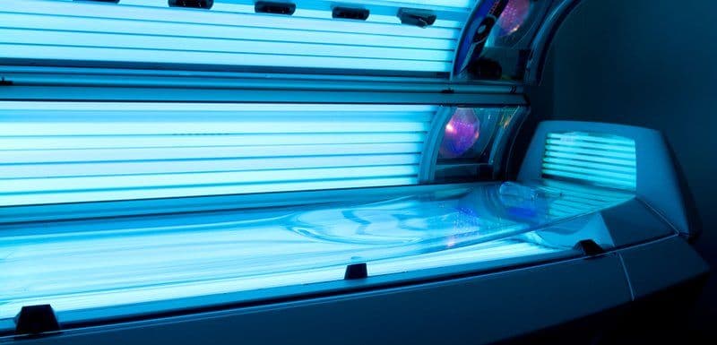 Indoor tanning bed